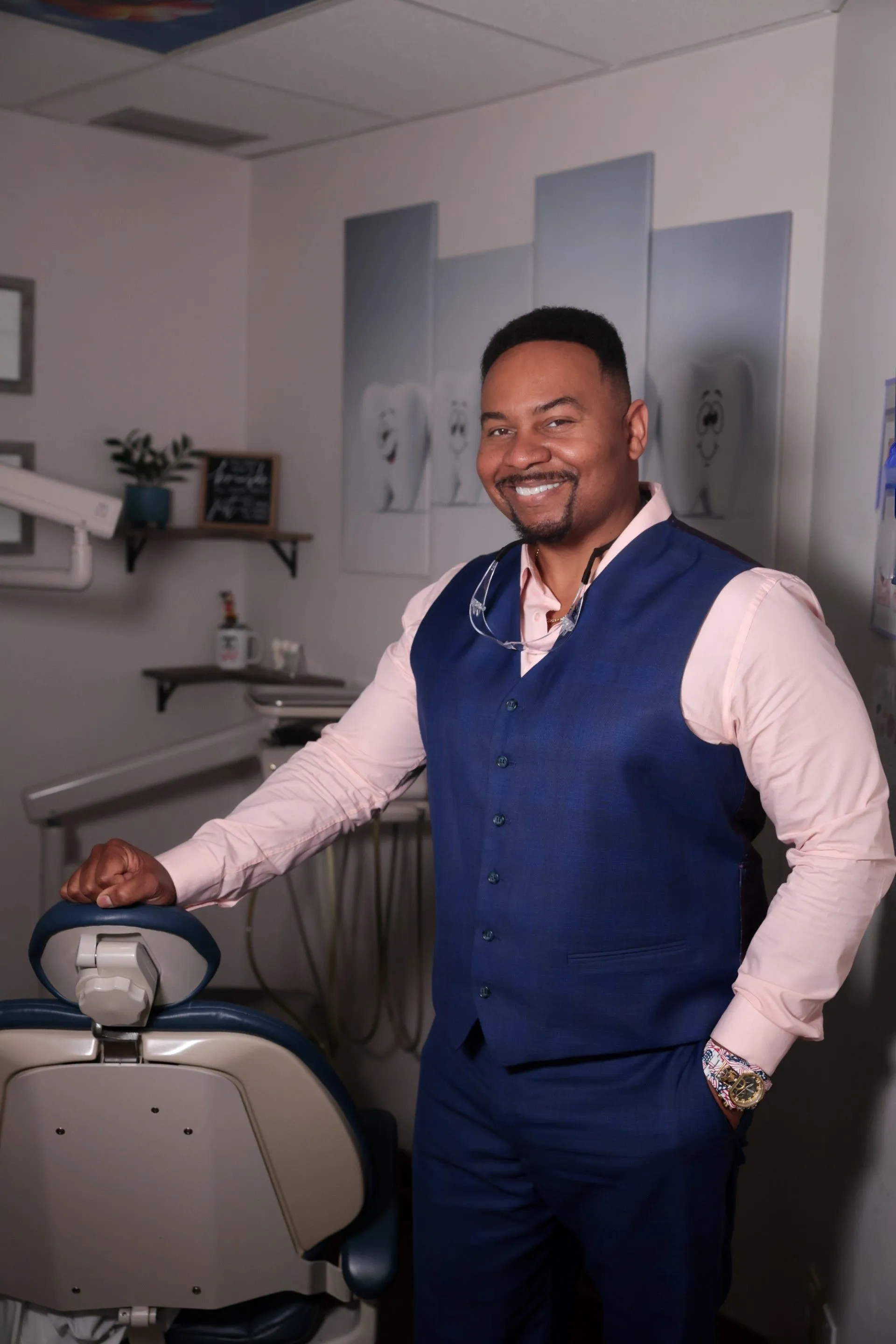 Dr. Marc Henderson, DDS, FAGD